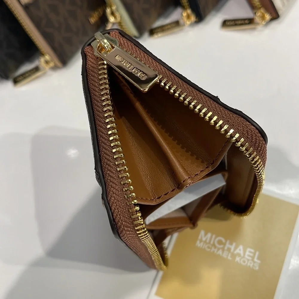 Michael Kors Jet Set Travel Medium Zip Around Card Case Brown